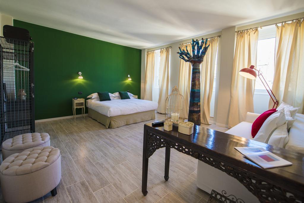 So&Leo Guest House Генуа Стая снимка