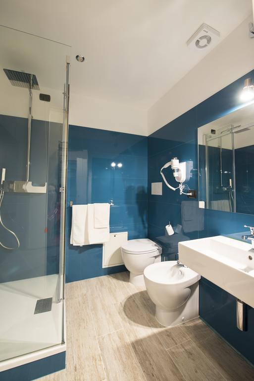 So&Leo Guest House Генуа Стая снимка